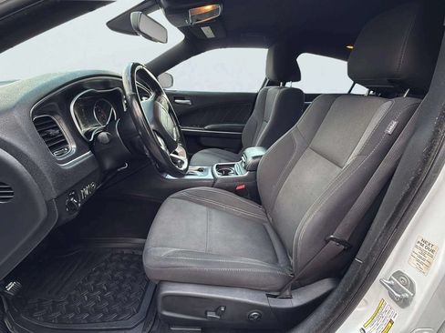 Used 2016 Dodge Charger SXT AWD/4WD image 18