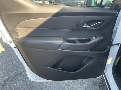 Used 2022 Chevrolet Traverse High Country AWD/4WD image 14