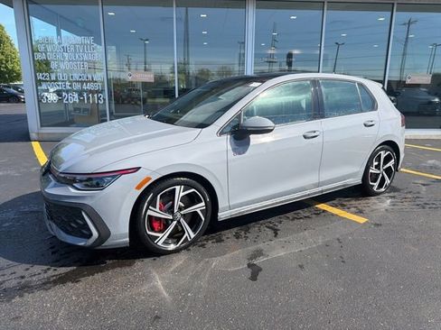 New 2026 Volkswagen GTI SE FWD image 2