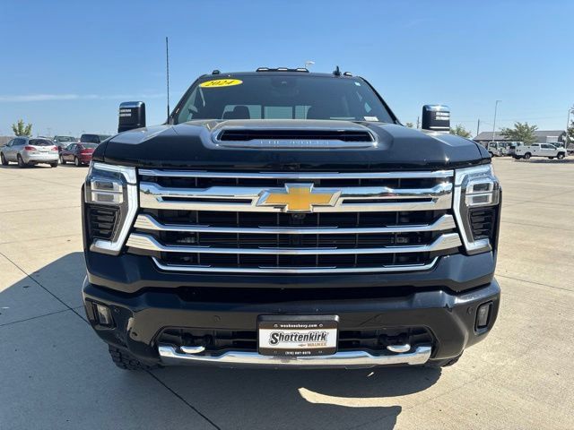 Used 2024 Chevrolet Silverado 2500 High Country w/ Technology Package AWD/4WD image 41