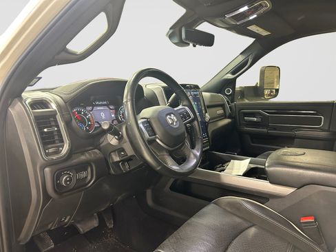 Used 2022 RAM 3500 Laramie AWD/4WD image 13