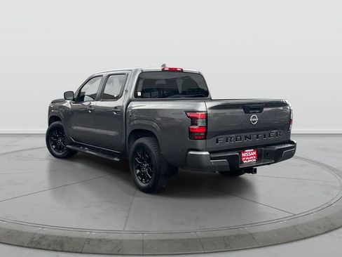 Certified 2023 Nissan Frontier SV w/ Midnight Edition Package RWD image 5