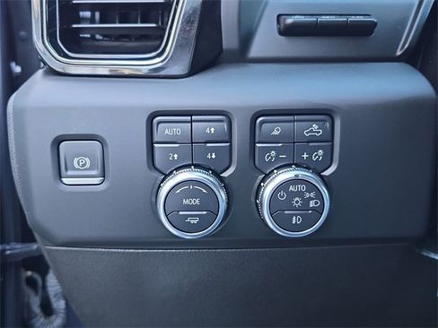 Certified 2024 GMC Sierra 3500 AT4 w/ AT4 Premium Plus Package image 25