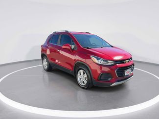 Used 2018 Chevrolet Trax LT w/ LT Convenience Package FWD video 2