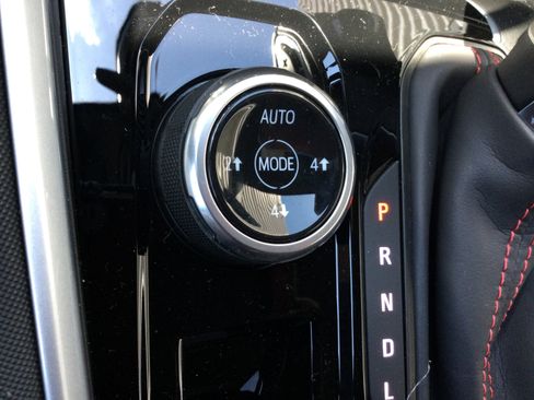 New 2025 Chevrolet Colorado Z71 w/ Technology Package image 15