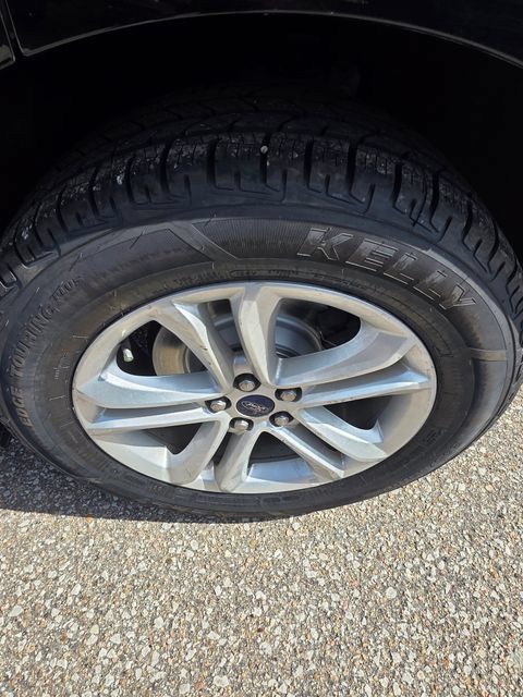 Used 2020 Ford Edge SEL AWD/4WD image 11