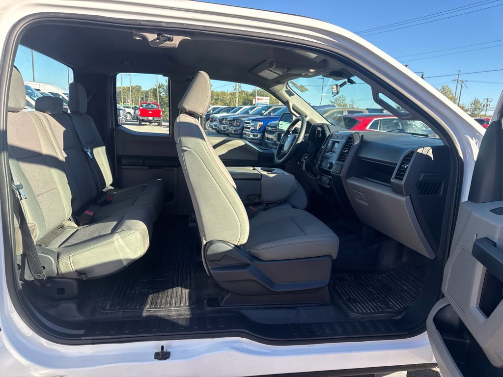 Used 2022 Ford F250 XL w/ Power Equipment Group AWD/4WD image 32