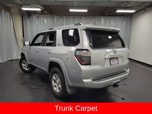 Used 2020 Toyota 4Runner SR5 AWD/4WD image 6