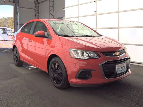 Used 2017 Chevrolet Sonic LS image 4