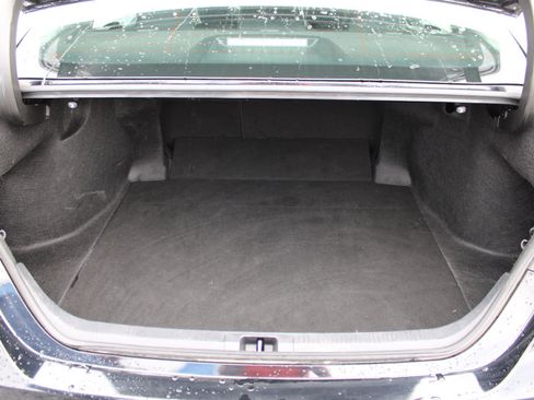 Used 2024 Toyota Camry SE image 8