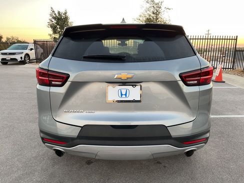 Used 2025 Chevrolet Blazer LT image 5