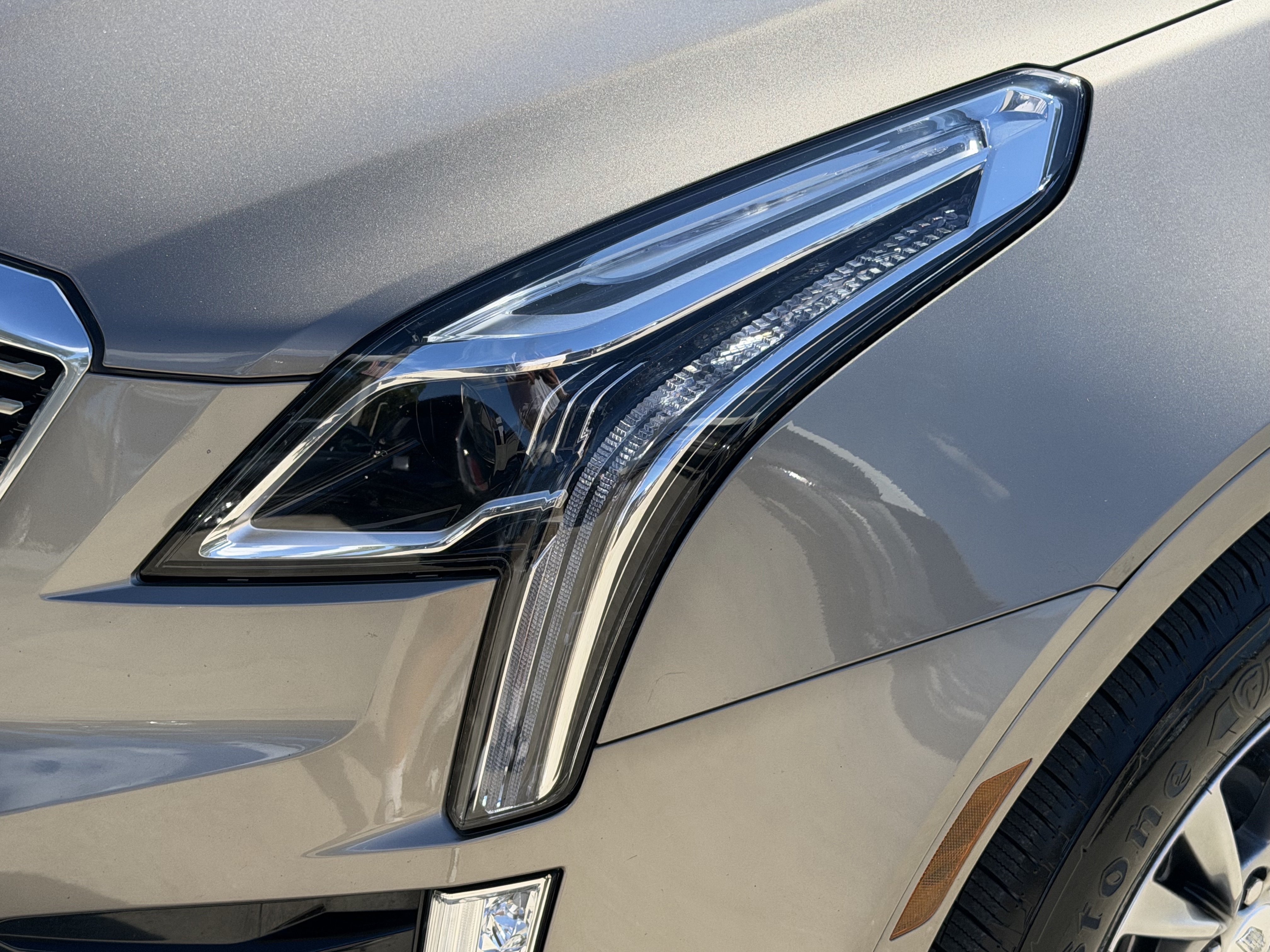 Certified 2023 Cadillac XT5 Premium Luxury w/ Technology Package AWD/4WD image 9