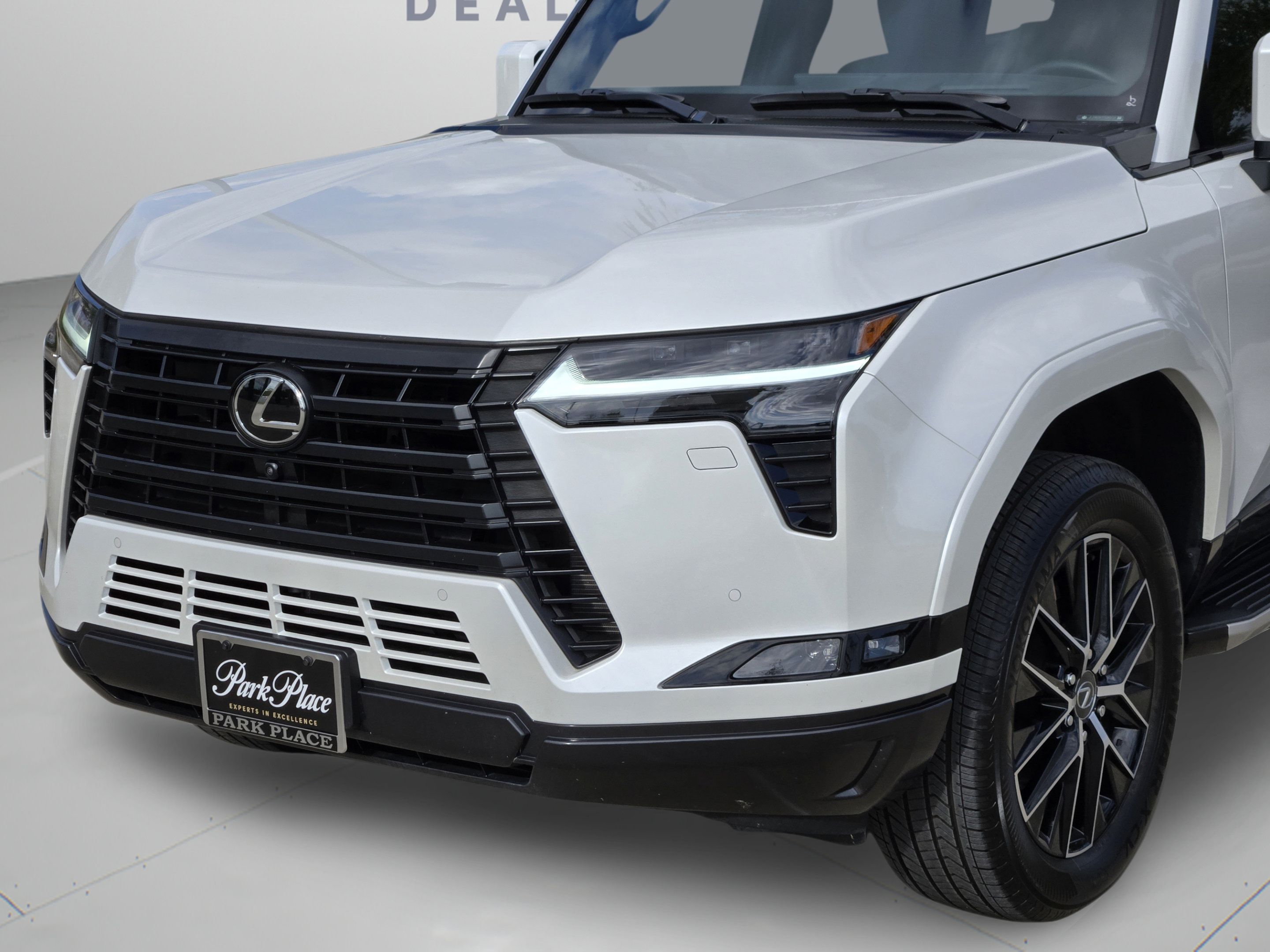 Certified 2026 Lexus GX 550 w/ Accessory Package (2T) AWD/4WD image 36