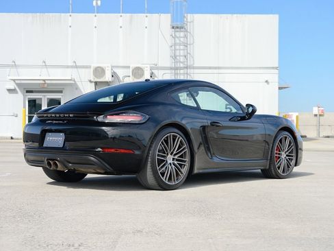 Used 2018 Porsche 718 Cayman S image 25