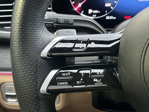 Certified 2024 Mercedes-Benz GLS 450 4MATIC image 33