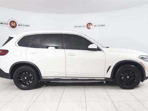 Used 2023 BMW X5 xDrive40i w/ Premium Package AWD/4WD image 2