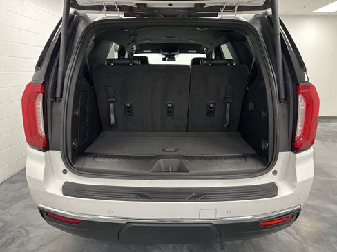 Used 2024 GMC Yukon SLT image 10