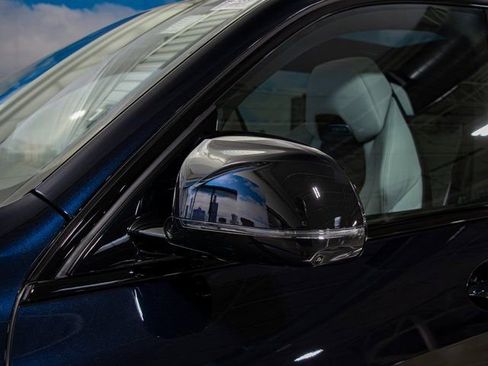 New 2026 BMW X5 M Competition w/ Executive Package image 10