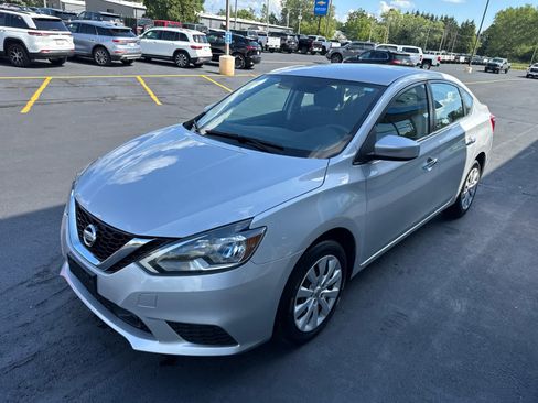 Used 2018 Nissan Sentra S FWD image 11