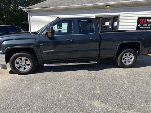 Used 2018 GMC Sierra 1500 SLE w/ SLE Value Package AWD/4WD image 4