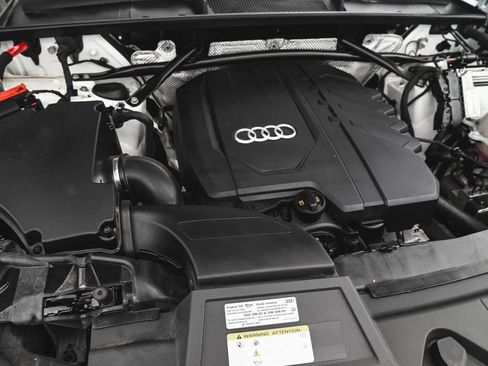 Used 2023 Audi Q5 2.0T Premium w/ Convenience Package AWD/4WD image 34