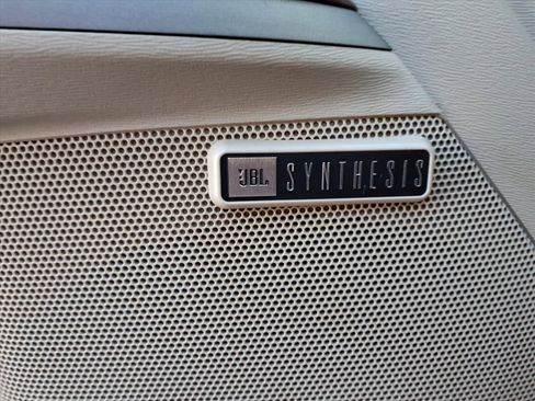 Used 2012 Toyota Venza AWD image 16