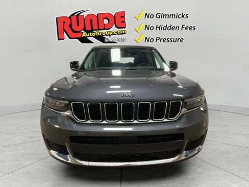 Used 2023 Jeep Grand Cherokee L Laredo w/ Luxury Tech Group I image 8