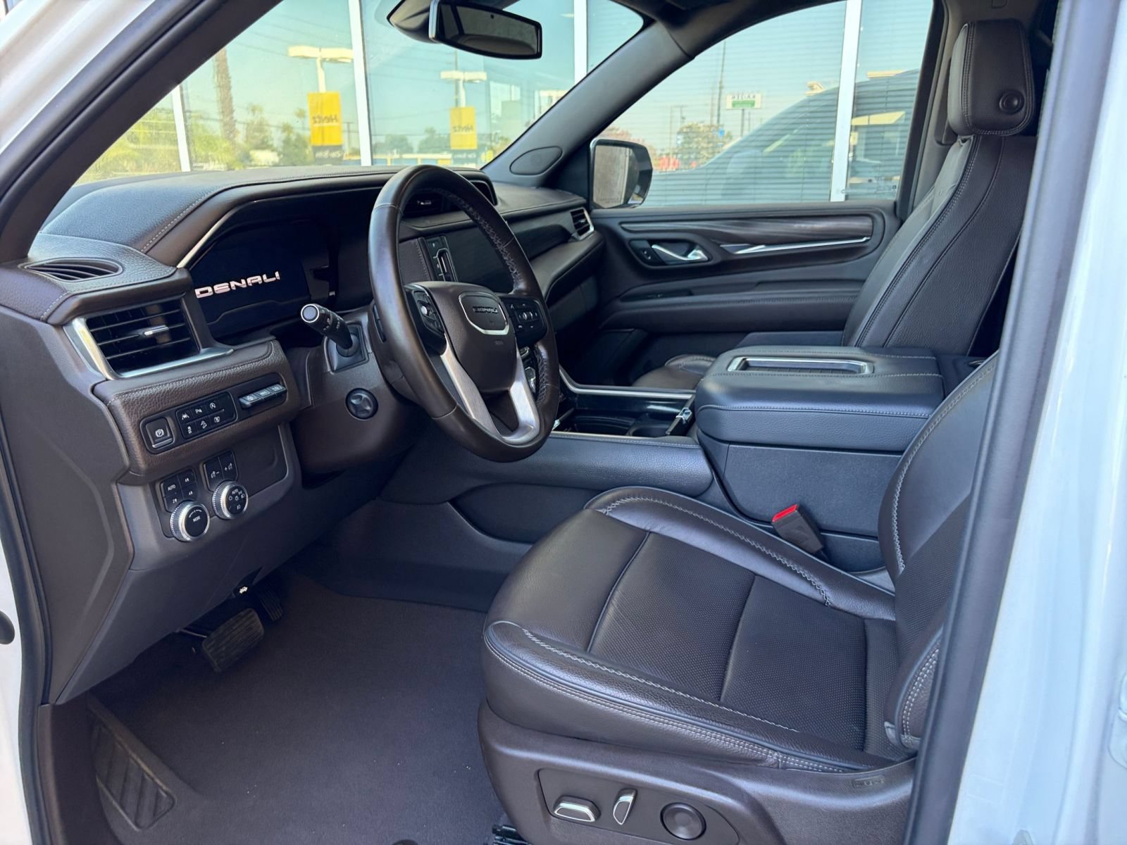 Used 2023 GMC Yukon Denali AWD/4WD image 28