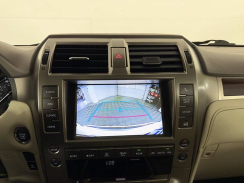 Used 2018 Lexus GX 460 Premium AWD/4WD image 35