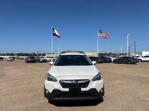 Used 2023 Subaru Crosstrek 2.5i Limited AWD/4WD image 4