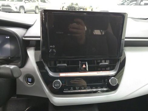 New 2026 Toyota Corolla SE image 22