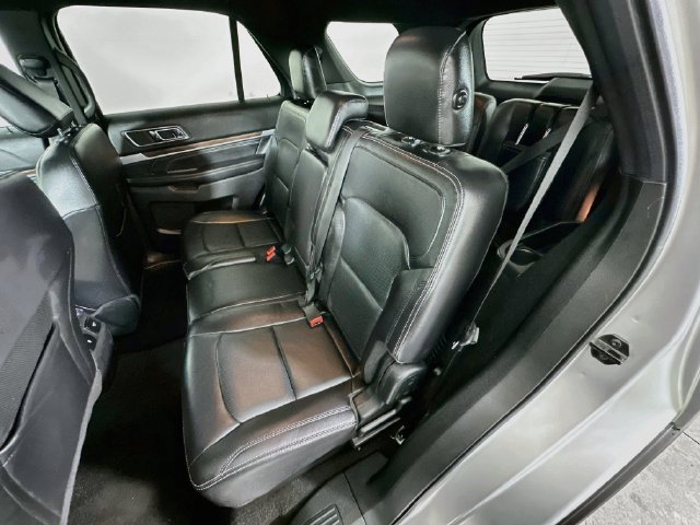 Used 2019 Ford Explorer Limited w/ Class III Trailer Tow Package AWD/4WD image 32