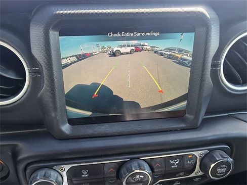 Used 2022 Jeep Wrangler Unlimited Sahara w/ Safety Group image 23