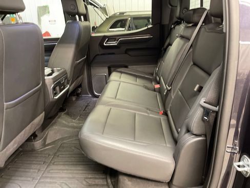 Used 2023 GMC Sierra 1500 SLT AWD/4WD image 21