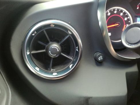 Used 2022 Chevrolet Camaro LT w/ Technology Package RWD image 25