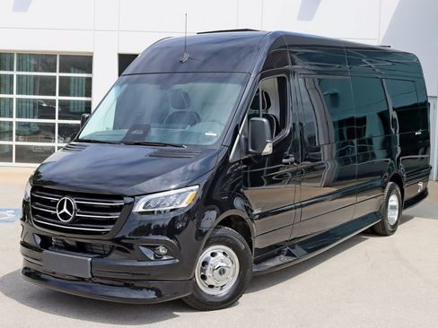 Used 2026 Mercedes-Benz Sprinter 3500 image 8