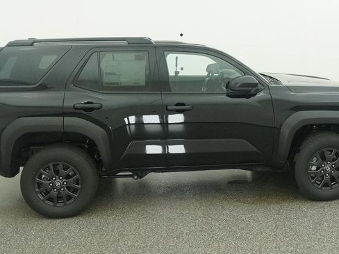 New 2026 Toyota 4Runner SR5 image 4