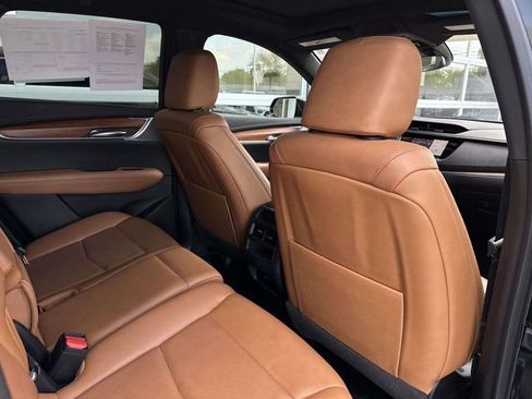 Certified 2023 Cadillac XT5 Premium Luxury AWD/4WD image 26