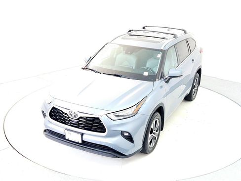 Certified 2020 Toyota Highlander XLE image 14