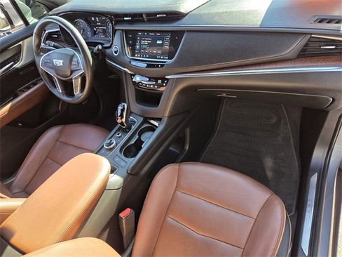 Certified 2021 Cadillac XT5 Premium Luxury image 16