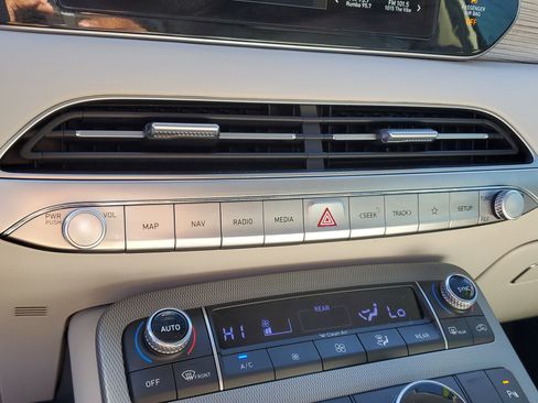 Used 2021 Hyundai Palisade SEL w/ Premium Package image 12