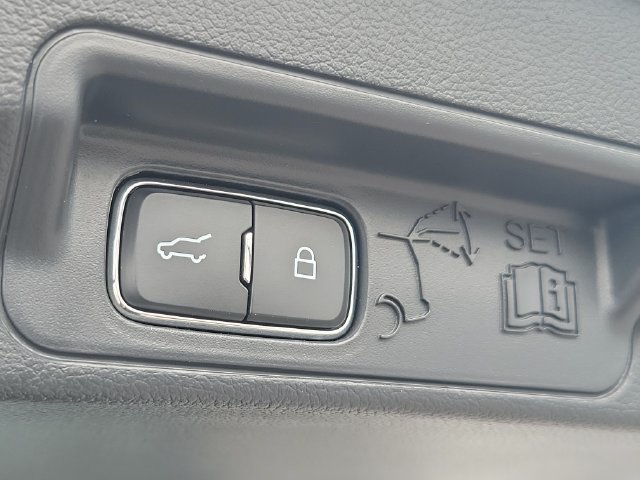 Certified 2025 Ford Explorer ST-Line RWD image 7