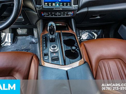 Used 2018 Maserati Levante GranLusso image 40