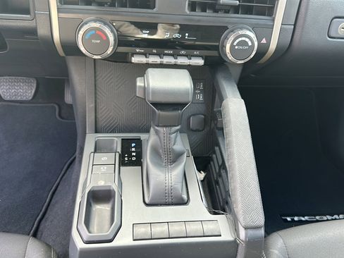 Used 2024 Toyota Tacoma SR image 21
