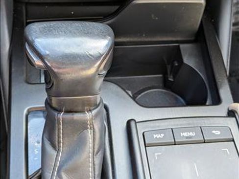 Used 2019 Lexus ES 300h image 16