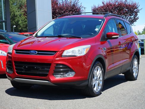 Used 2013 Ford Escape SEL AWD/4WD image 1