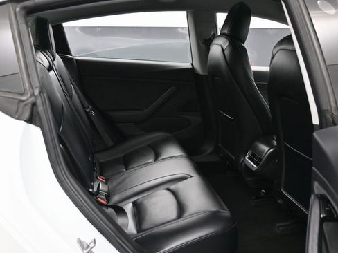 Used 2018 Tesla Model 3 Long Range image 35