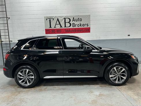 Used 2023 Audi Q5 45 TFSI Premium Plus Sport Uti w/ Premium Plus Package AWD/4WD image 2