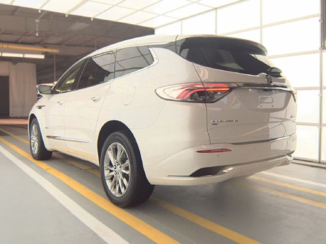 Used 2023 Buick Enclave Avenir w/ Avenir Technology Package AWD/4WD image 8
