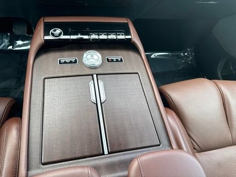 Used 2025 Lincoln Navigator L Reserve AWD/4WD image 26